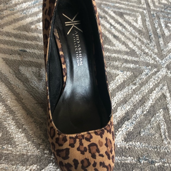 Shoes - Picture 9 of 9